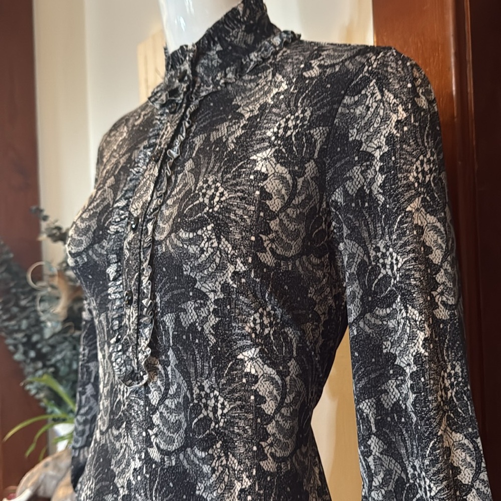 NWT Style&Co size small Elegant Black and White Lace Blouse